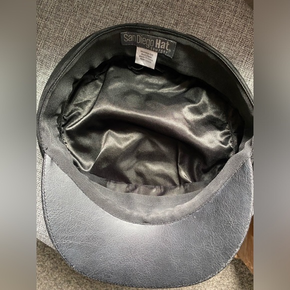 Black Faux Suede Conductor Style Hat - Picture 3 of 3